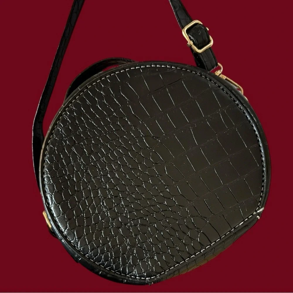 Yin Yang Alligator-Pattern Crossbody Bag New - Picture 2 of 8